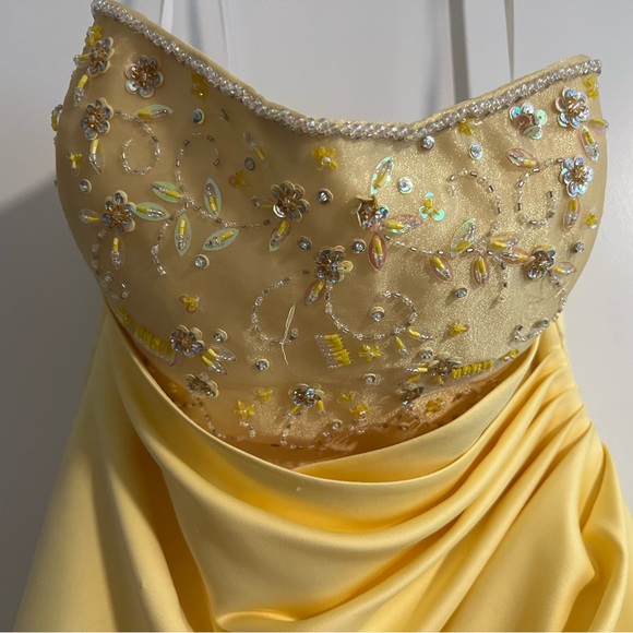 Morgan & Co yellow prom dress - Picture 2 of 7